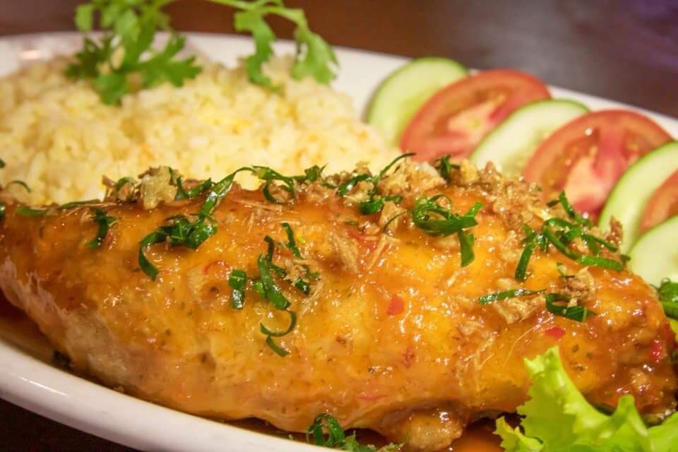 Tiệm Cơm Gà TH - Đặng Thuỳ Trâm