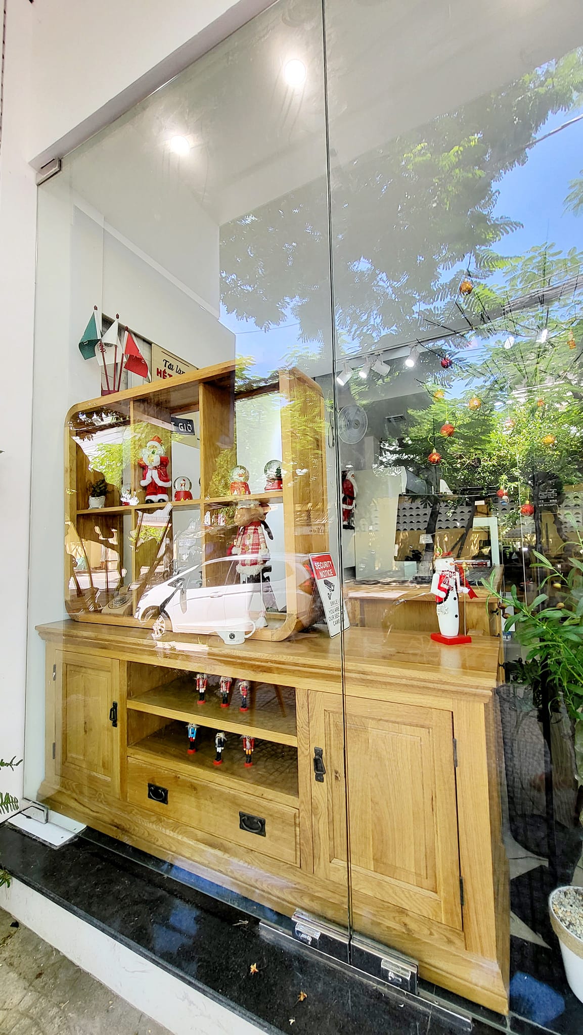 Noen Bakery & Fruit - Nguyễn Chí Thanh