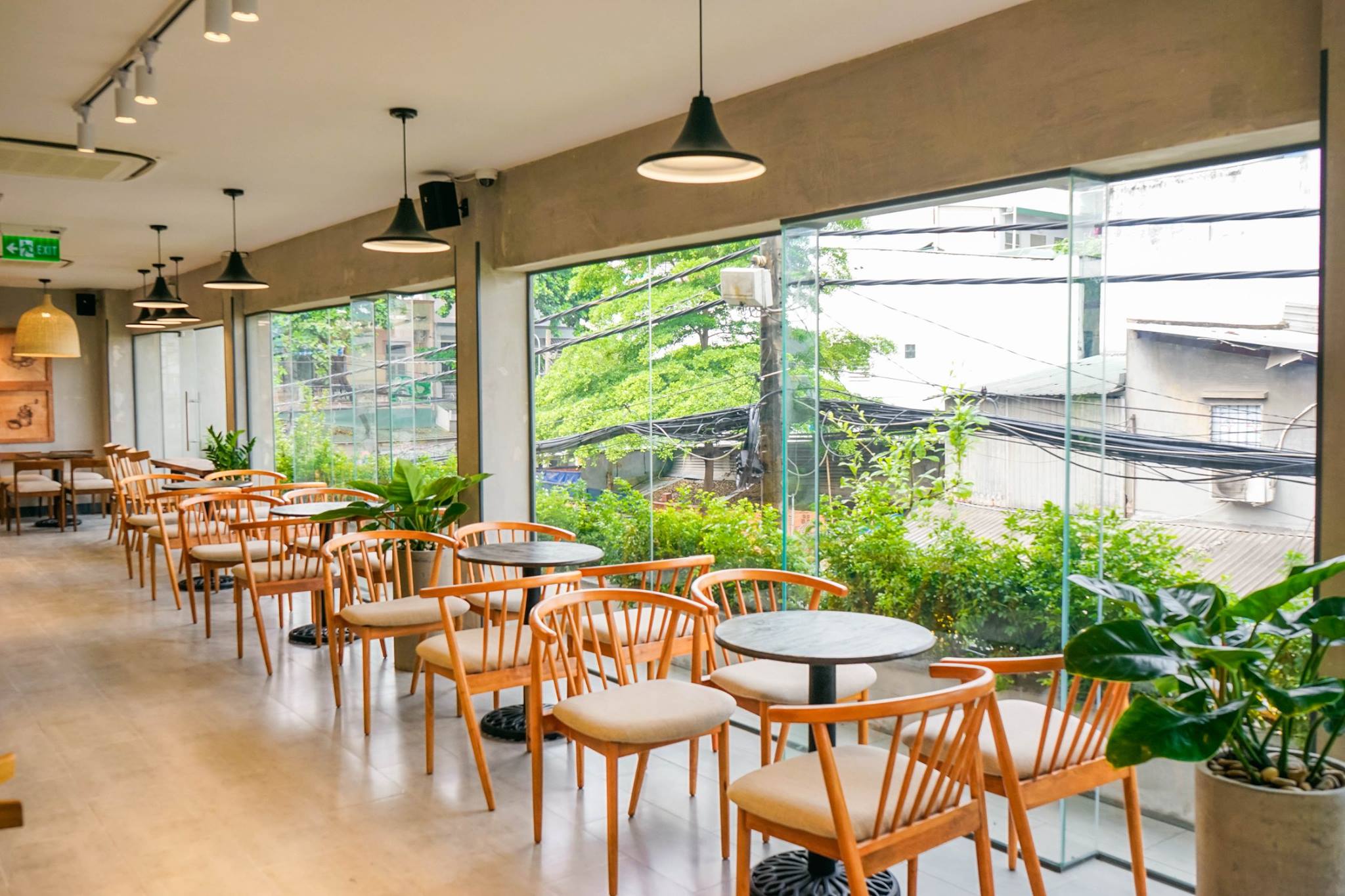 The Coffee House - Lê Thiệt
