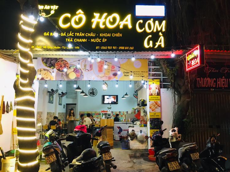 Tiệm Ăn Vặt Cô Hoa - Võ Quý Huân