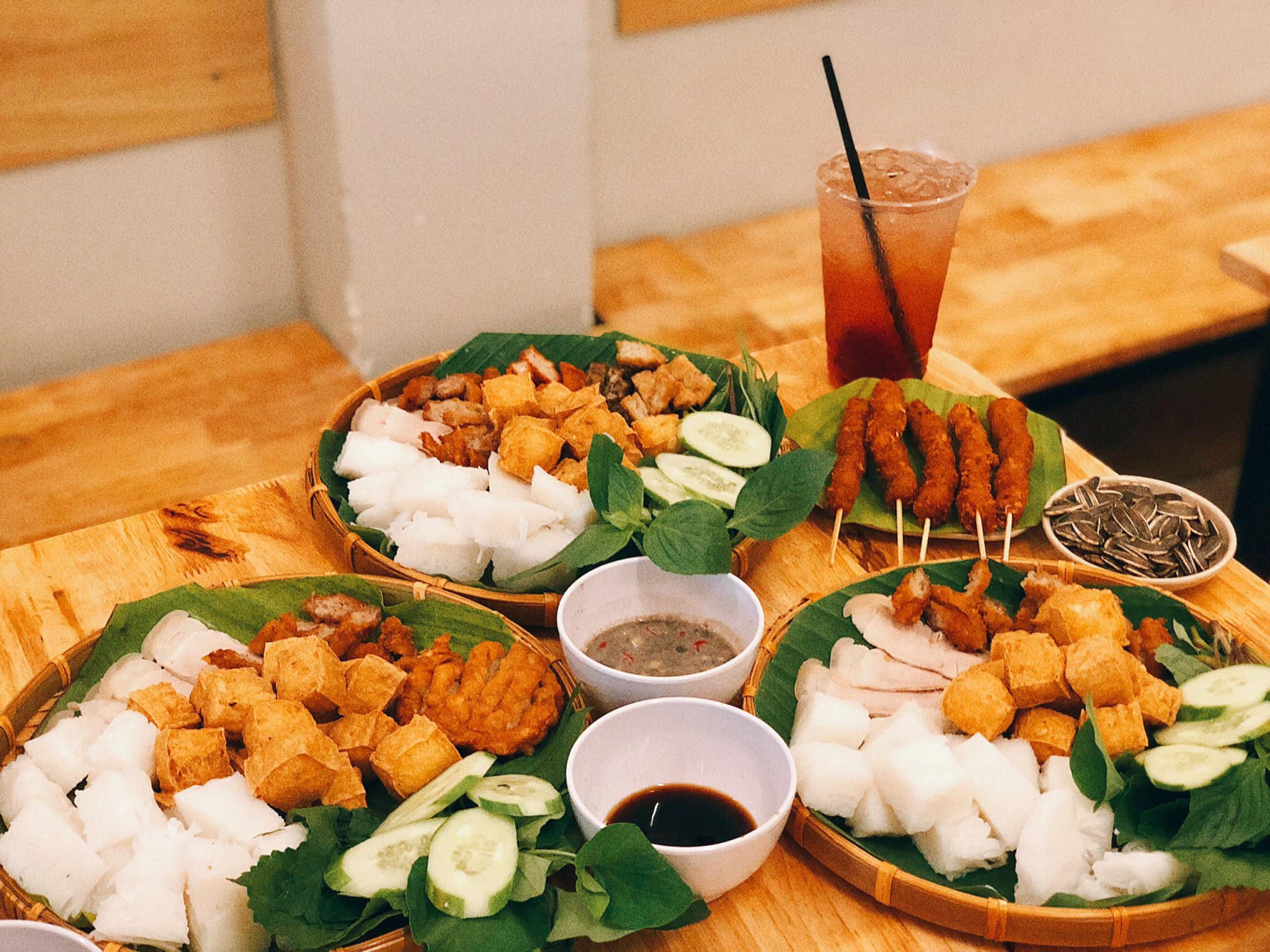 Nhà Bún Đậu - Phạm Văn Chí