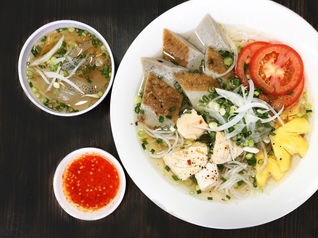 Cô Hai Quán - Bún Cá Nha Trang 2 - Nguyễn Gia Trí