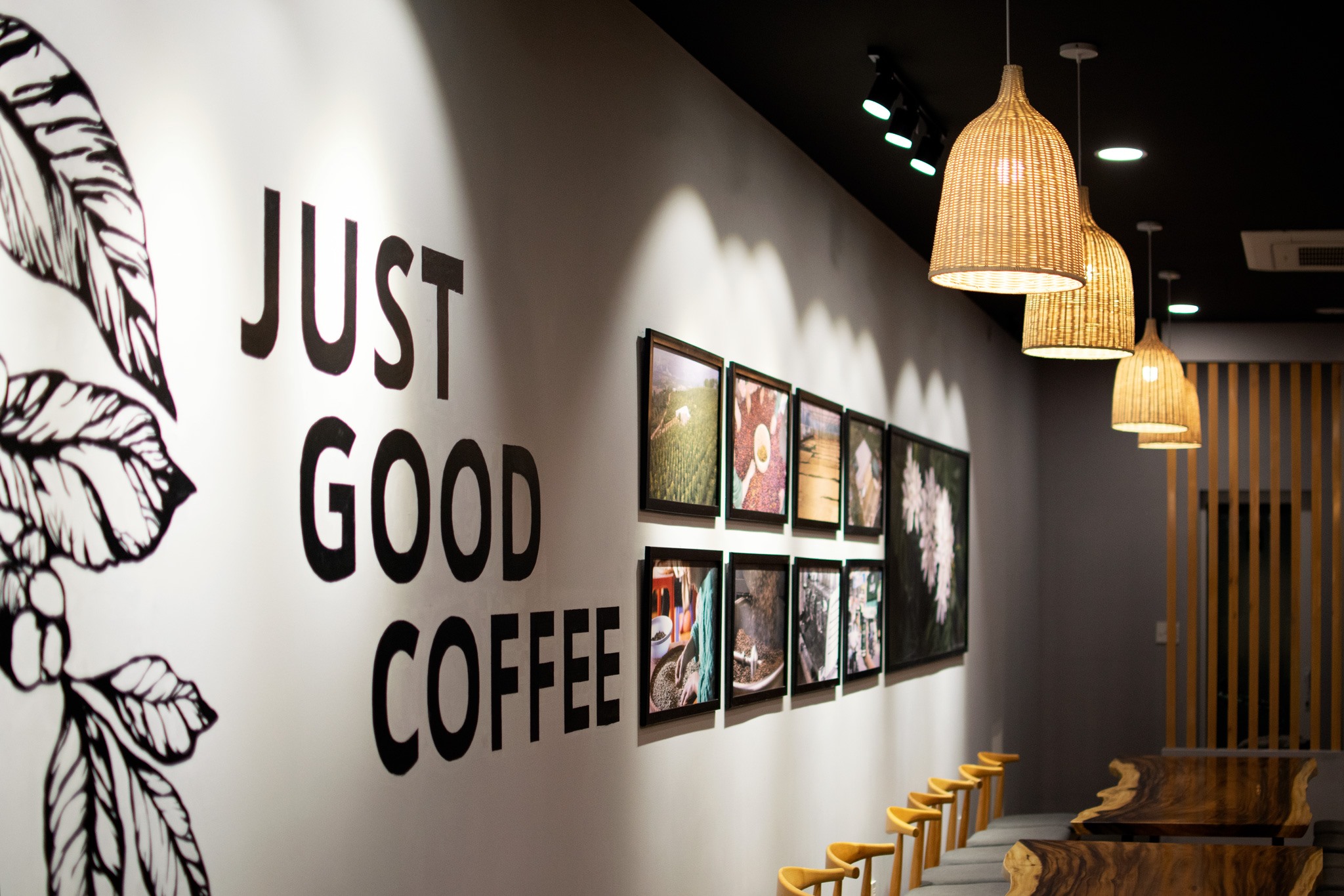 Laha Café - Lê Văn Duyệt