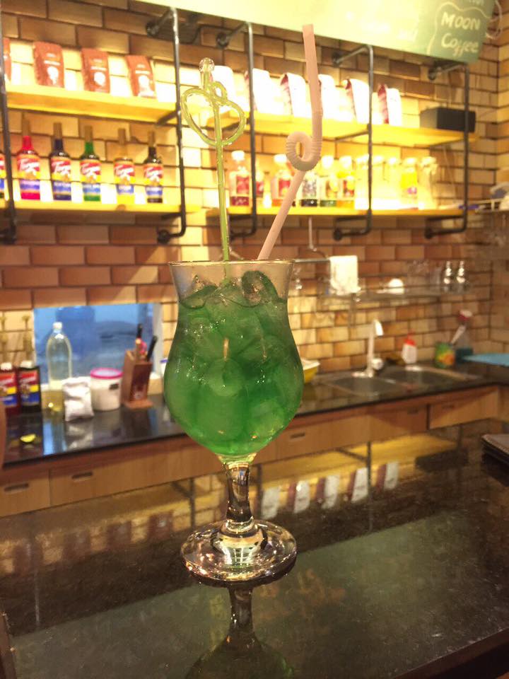 Moon Coffee - Bạch Đằng