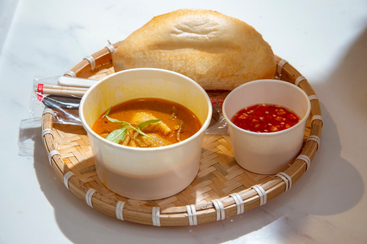 Bánh Mì Phá Lấu Peter Huỳnh - Phạm Viết Chánh