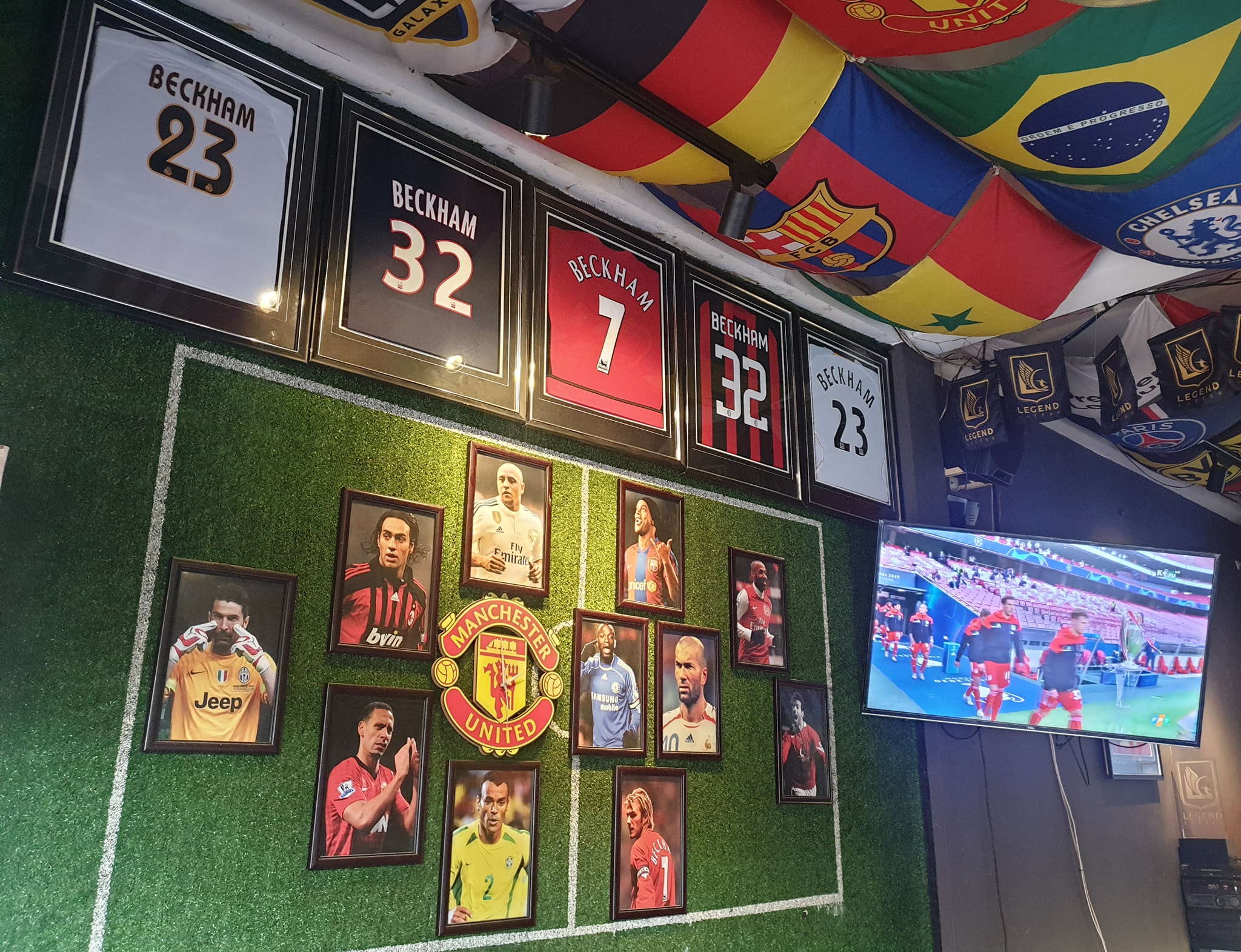 Legend Coffee - Bàu Cát 8