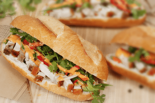 Lò Bánh Mì Heo Quay Khánh Vy - Phạm Văn Hai