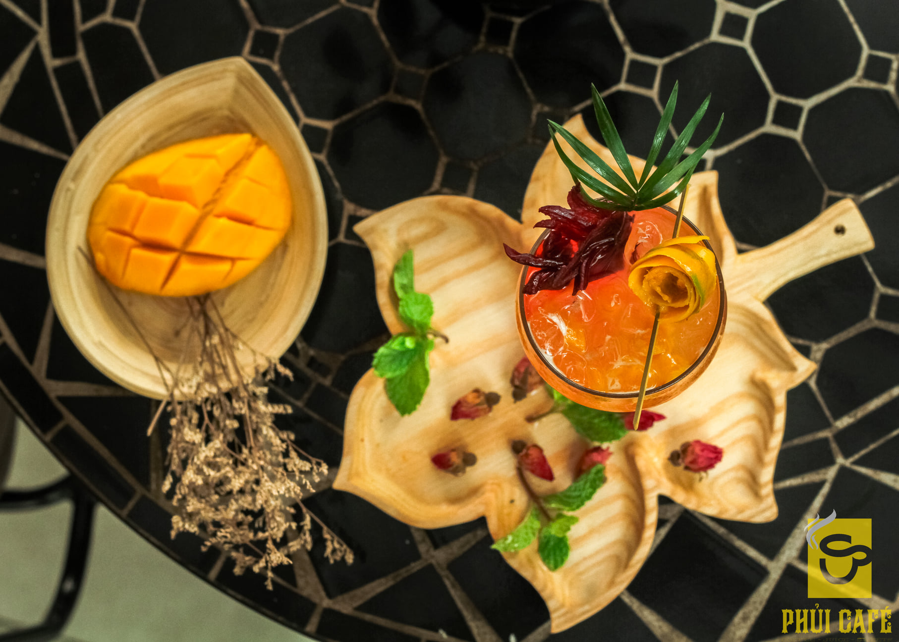 Phủi Cafe - Thái Thịnh
