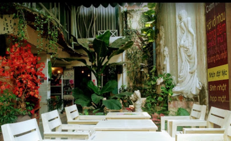 Cà Phê & Phòng Trà Hương Cát - Trần Bình Trọng
