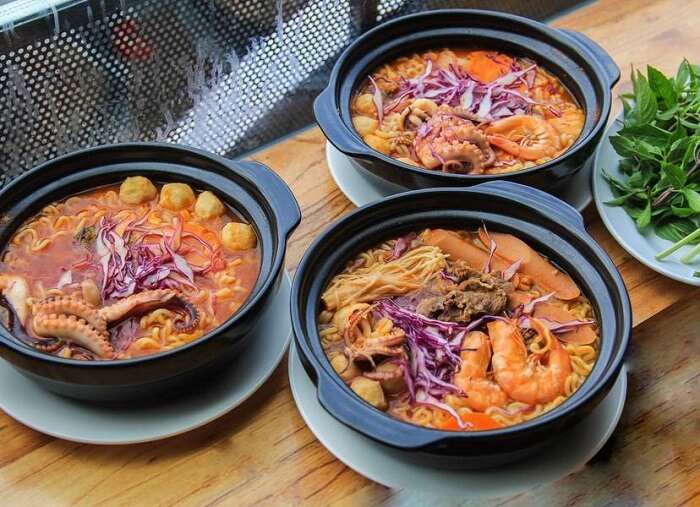 Bến Nứa Quán - Mì Chua Cay & Hải Sản Đà Nẵng - Hàng Đậu