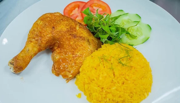 Cơm Gà Xối Mỡ Nhà Táo - Hương Lộ 2