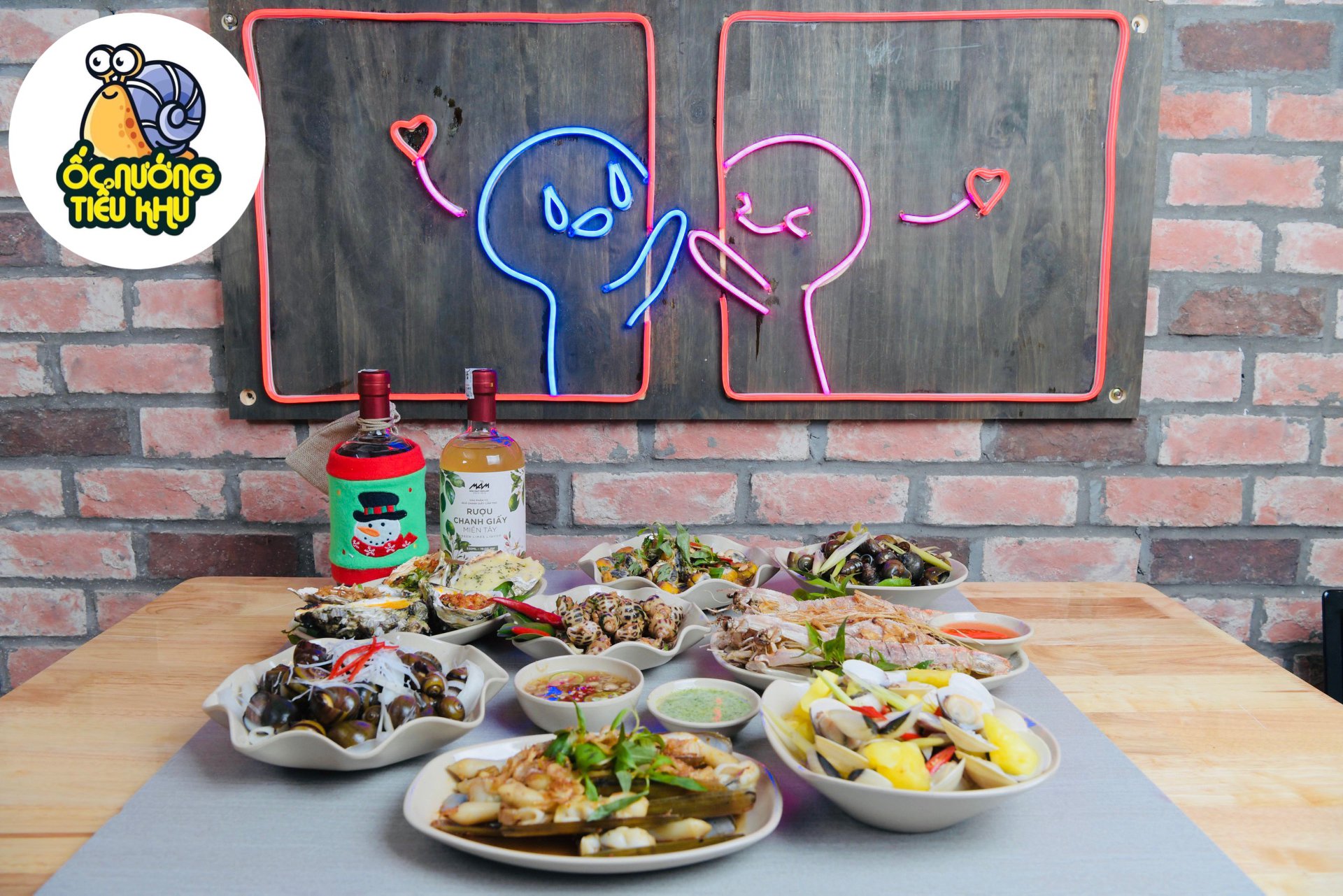 Ốc Nướng Tiểu Khu - Trần Tử Bình