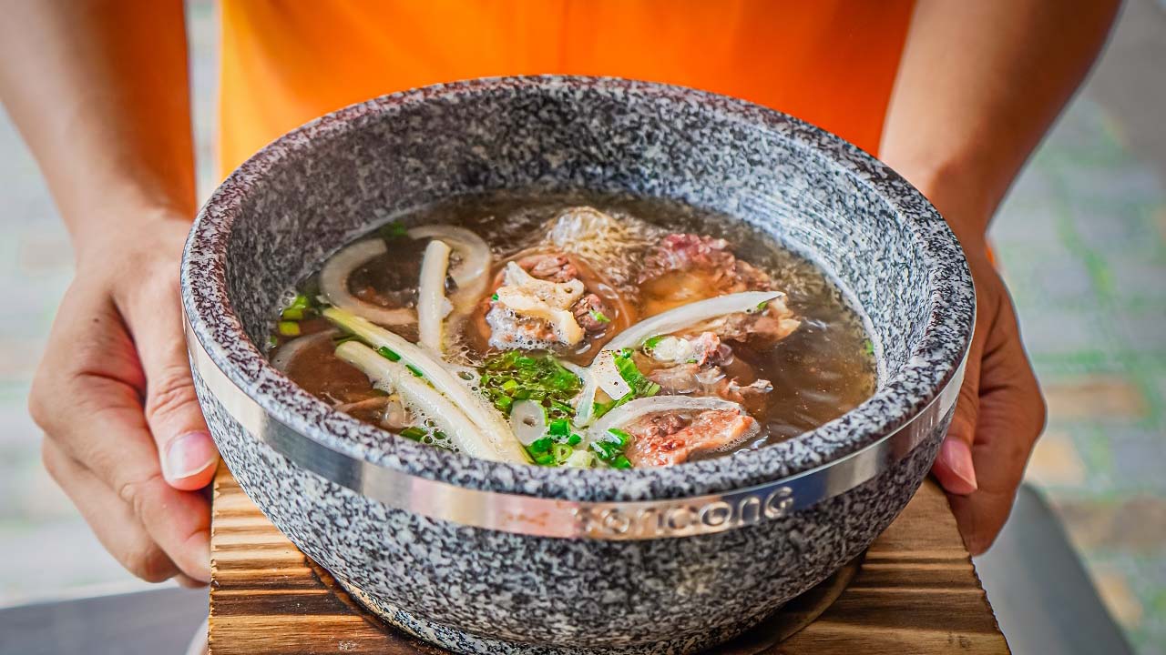 Phở Hòa Thố Đá - Nguyễn Thị Thập