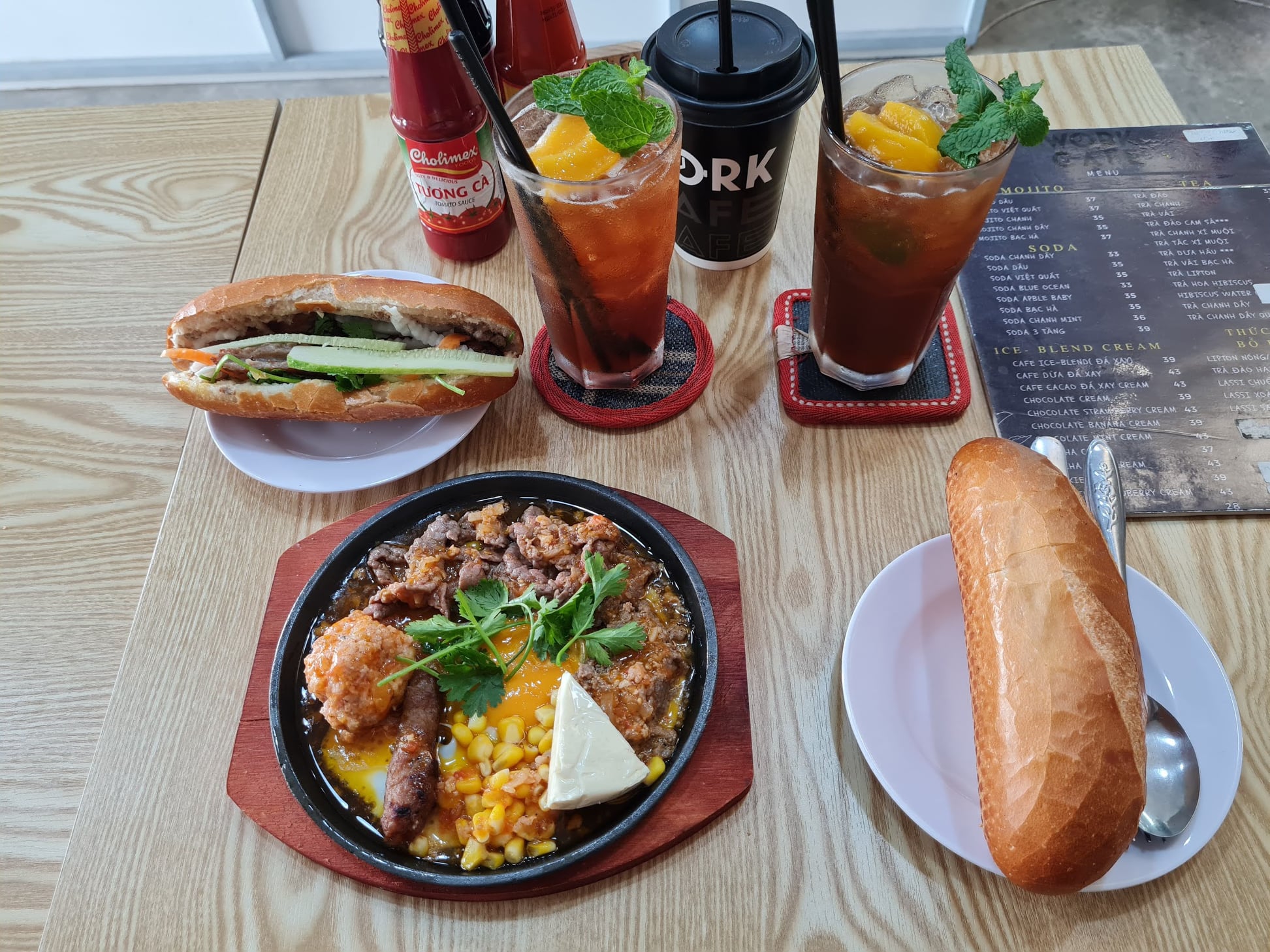 WORK CAFE - Hoàng Sa