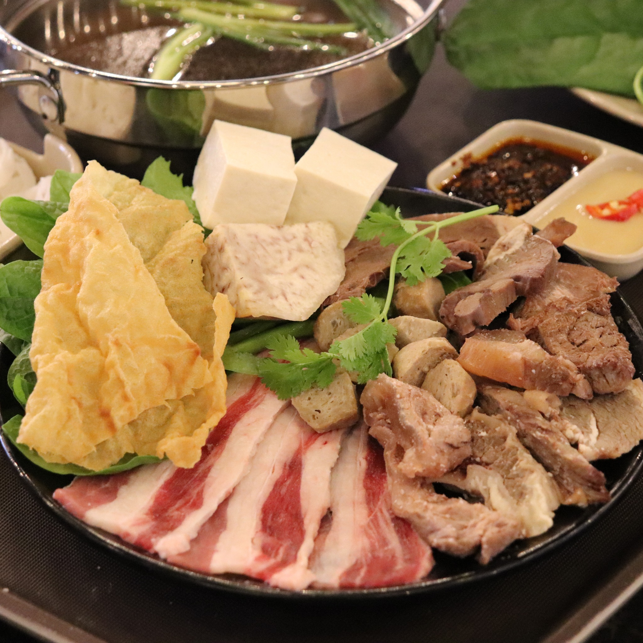 Lẩu Bò Sài Gòn ViVu Aeon Mall Bình Tân - Đường số 17A