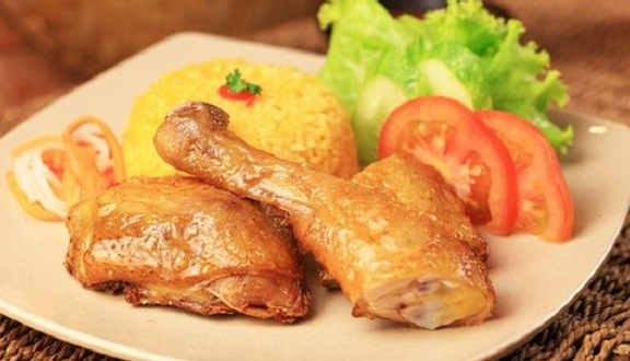 Cơm Gà Xối Mỡ Phát Ký - Nguyễn Gia Trí