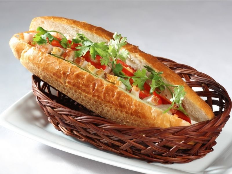 Lò Bánh Mì Heo Quay Khánh Vy - Phạm Văn Hai