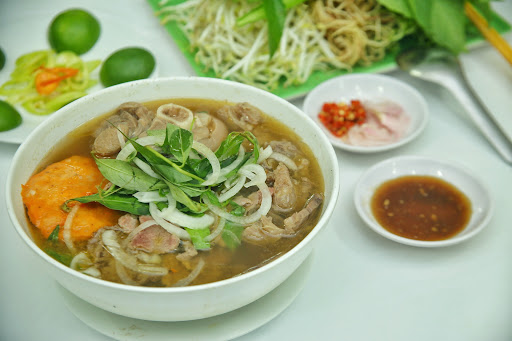 Bún Bò Huế Nhân Trí - Trần Hưng Đạo