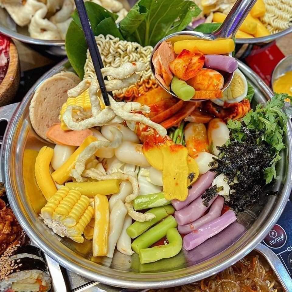 Johnson Tteokbokki - Nguyễn Gia Trí