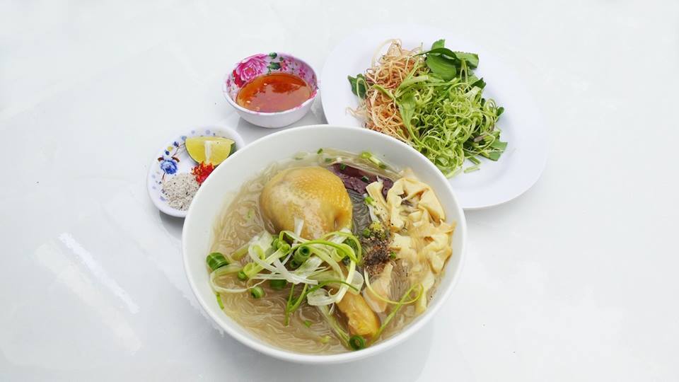 Gà Ta Xé Tay Hương Loan - Nguyễn Thị Nhỏ