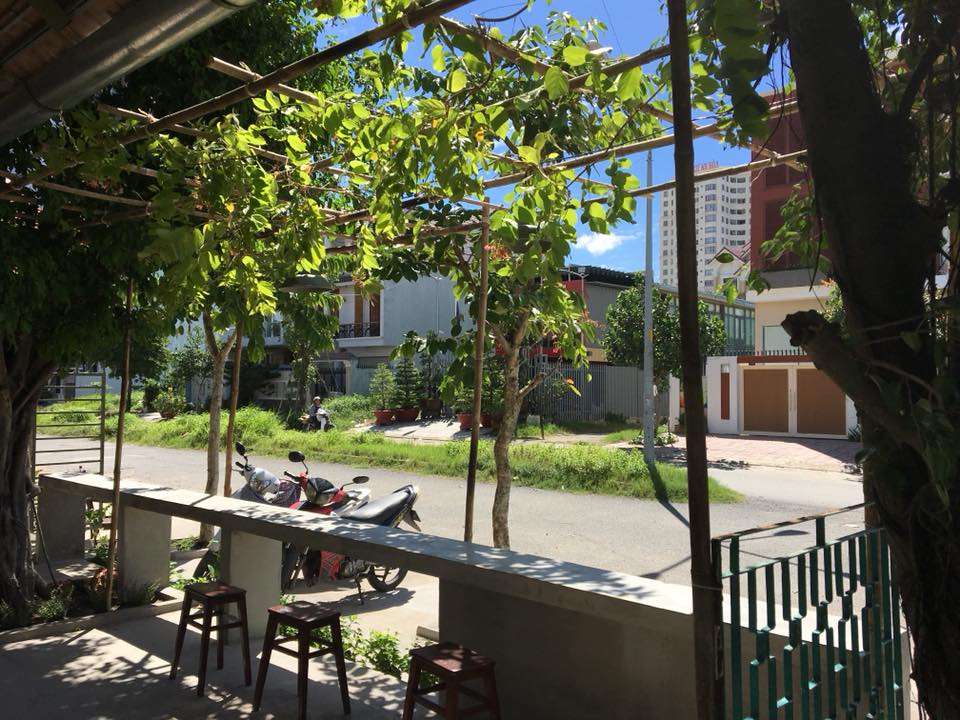 Ngói Đỏ Cafe - Cao Đức Lân