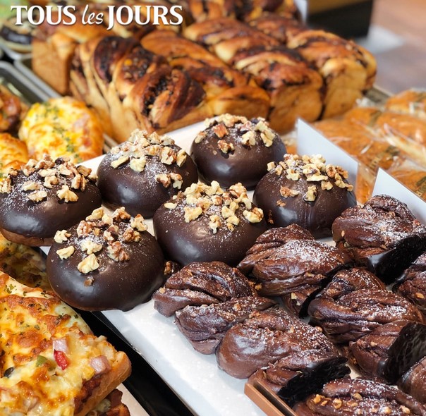 Tous Les Jours - Gold Mark - Hồ Tùng Mậu