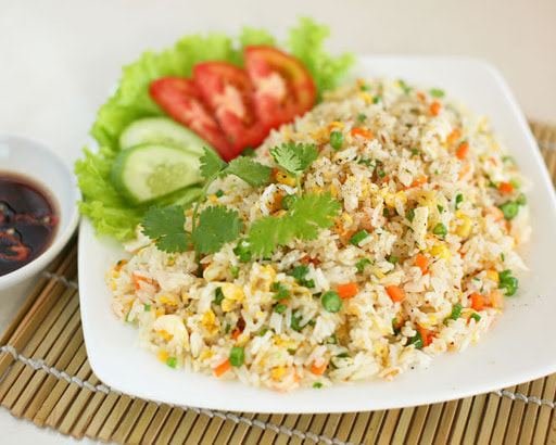 CƠM GÀ XỐI MỠ TÂM KÝ - Nơ Trang Long