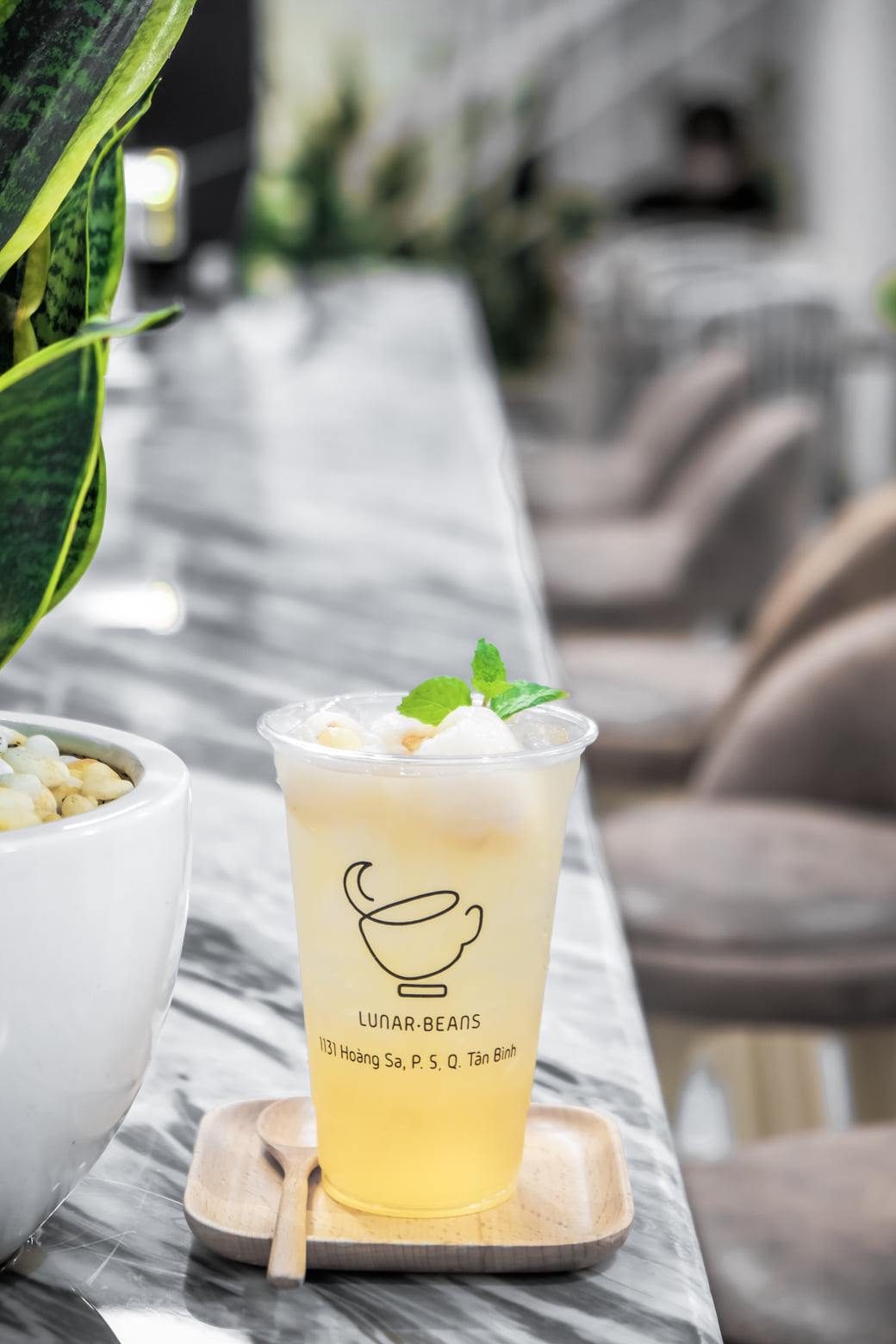 Lunar Beans Coffee And Tea - Hoàng Sa