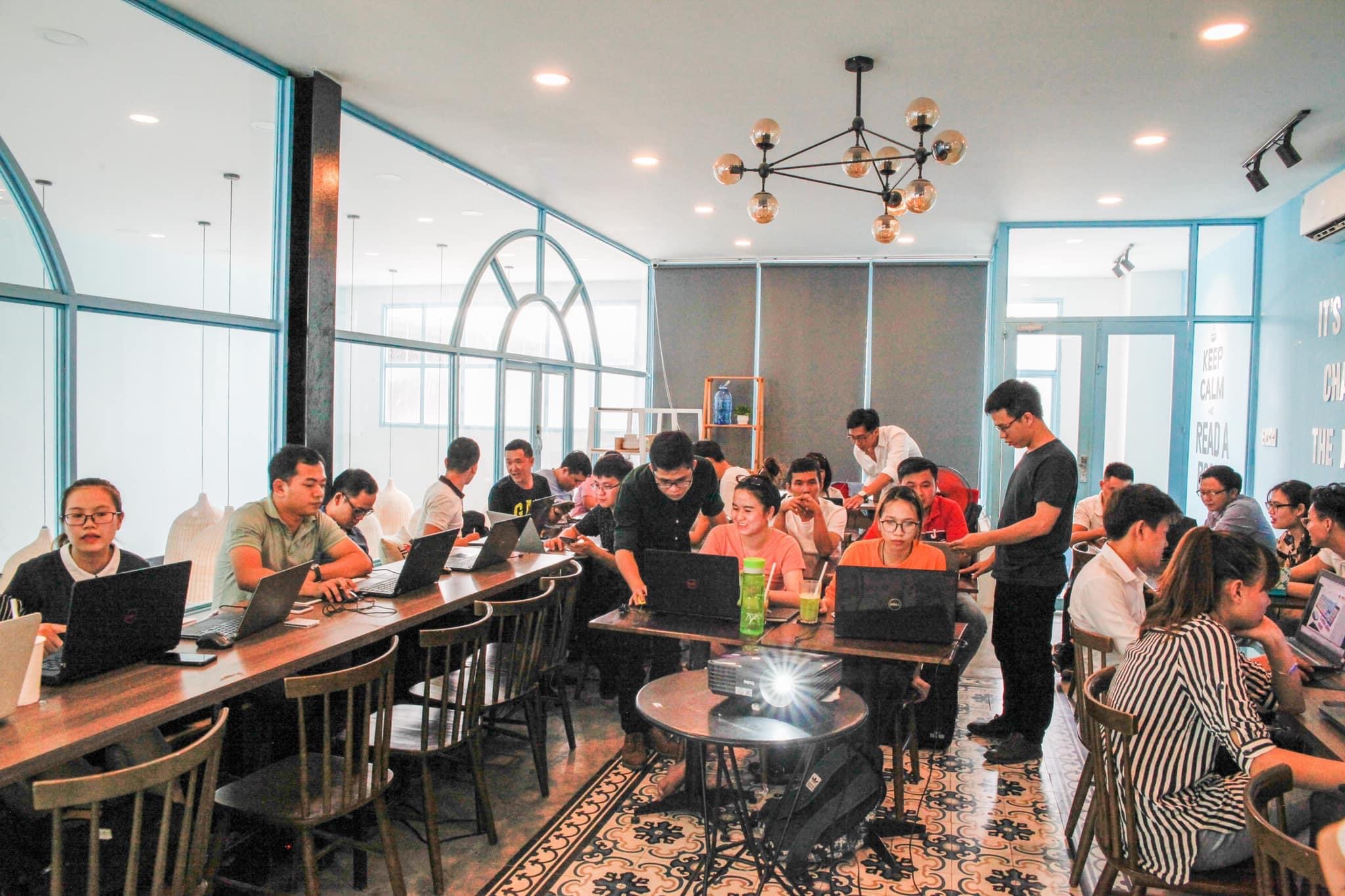 Tinker Coffee - Cao Thắng