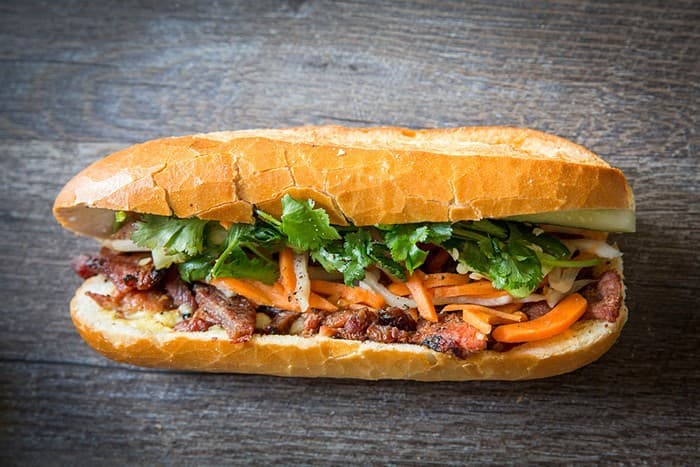 Lò Bánh Mì Heo Quay Khánh Vy - Phạm Văn Hai