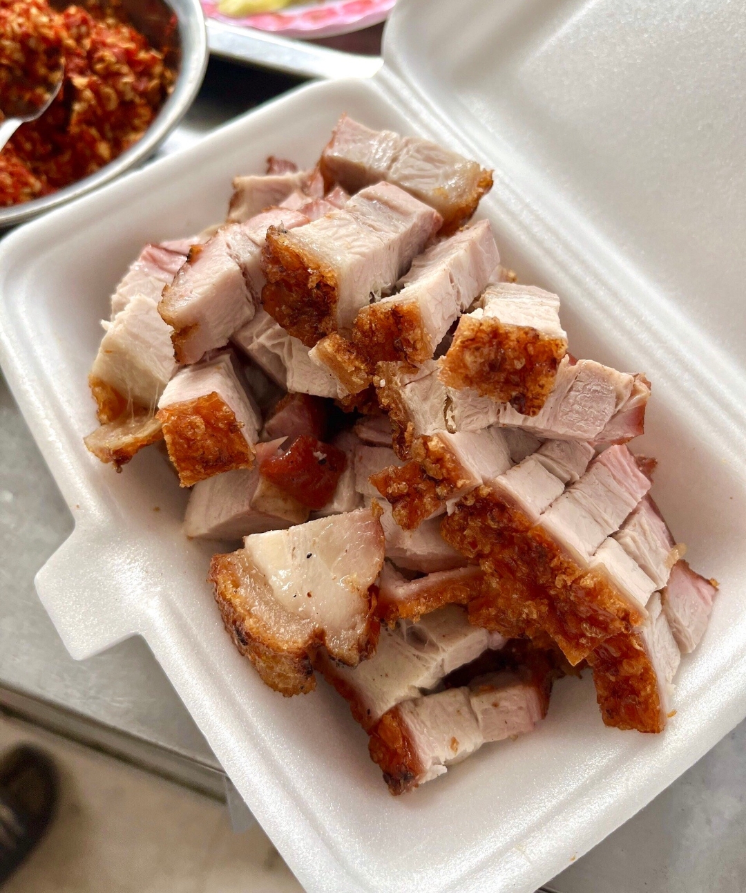 Bánh Mì Heo Quay Lão Trư - Nguyễn Hữu Cầu