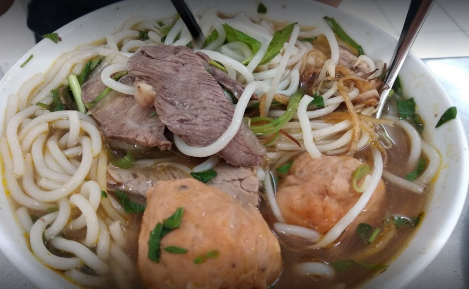 BÚN BÒ HUẾ 1 - Trường Sơn