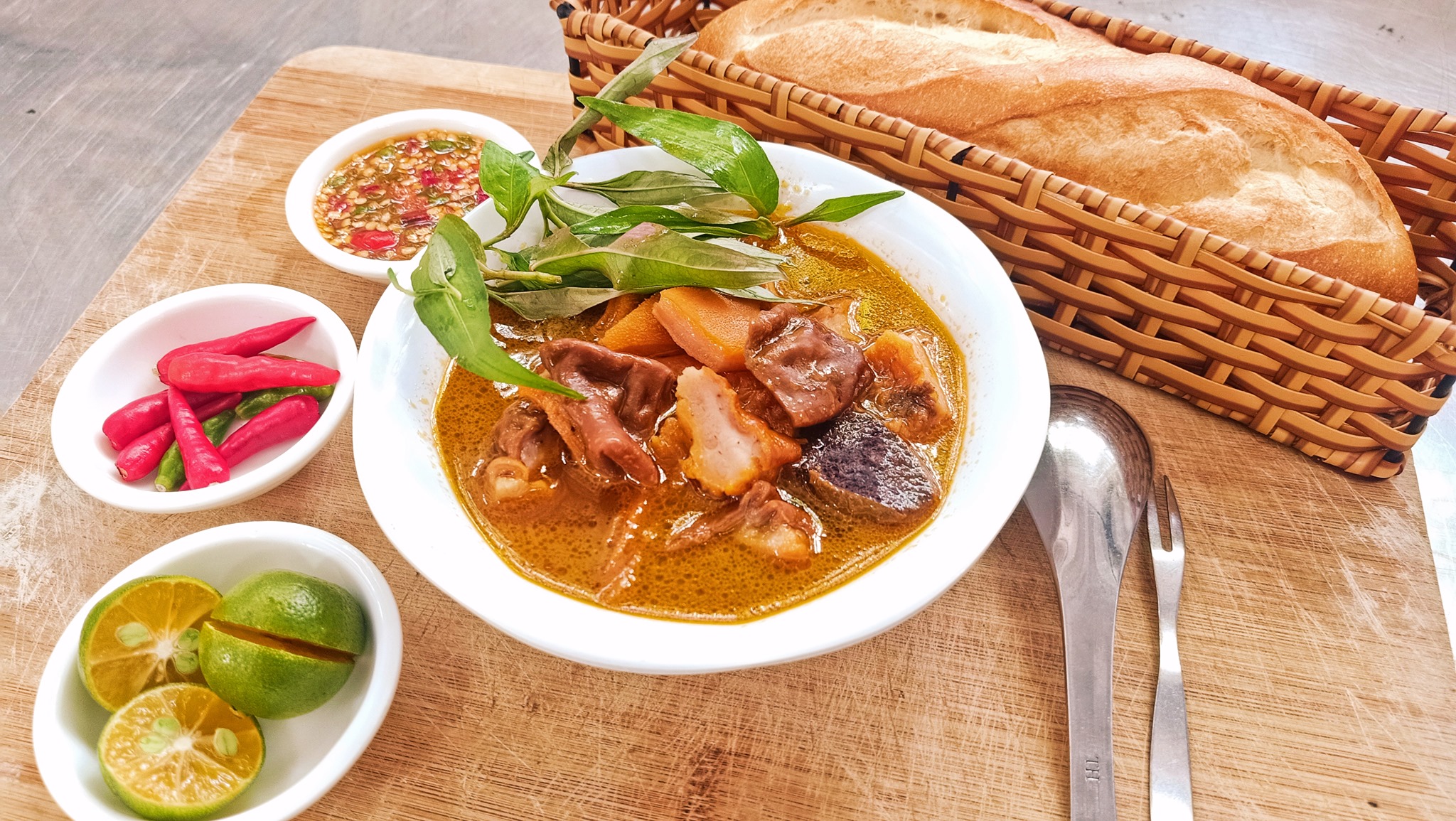 PHÁ LẤU ĐỒNG DIỀU - Phạm Nhữ Tăng