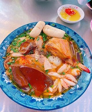 Bánh Canh Cua Hạnh - Chung cư Ngô Gia Tự