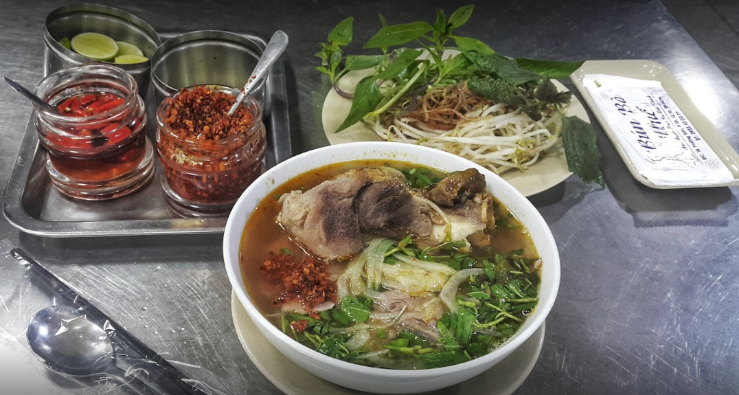 BÚN BÒ HUẾ 1 - Trường Sơn