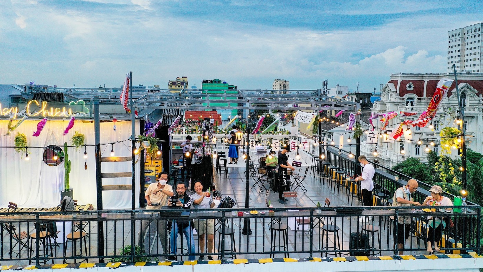 Mây Chiều Rooftop - Đường Số 17