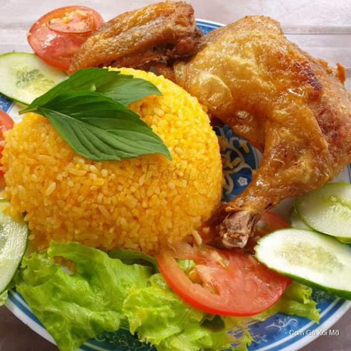 Cơm Gà Xối Mỡ - 28 Vườn Lài