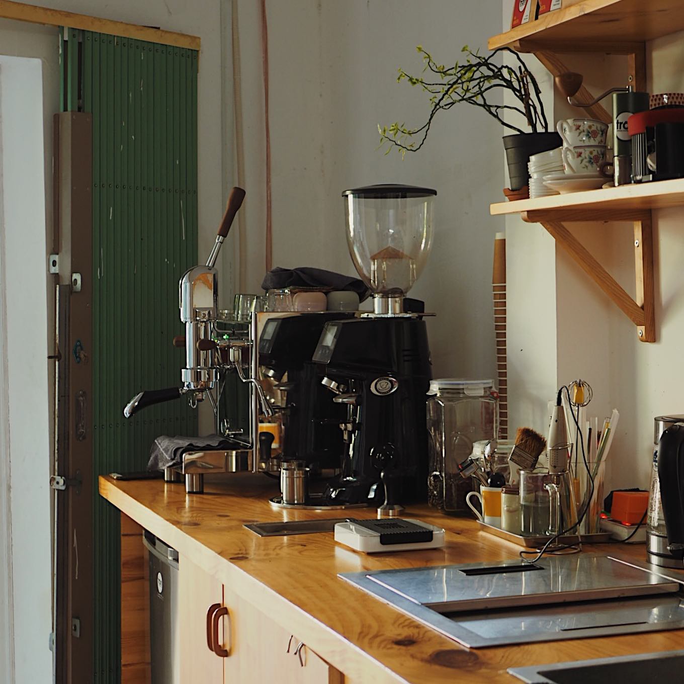 Tròn Việt Nam Coffee Roastery - Đường Số 40