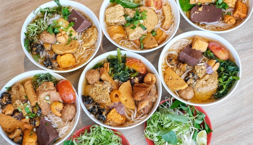 Bánh Đa Cua, Bún Riêu & Canh Bún Như Quỳnh - Đặng Thùy Trâm
