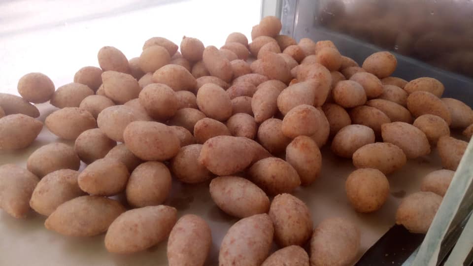 Bánh Khoai Mỡ Chiên Cô Xuân - Nguyễn Thái Bình