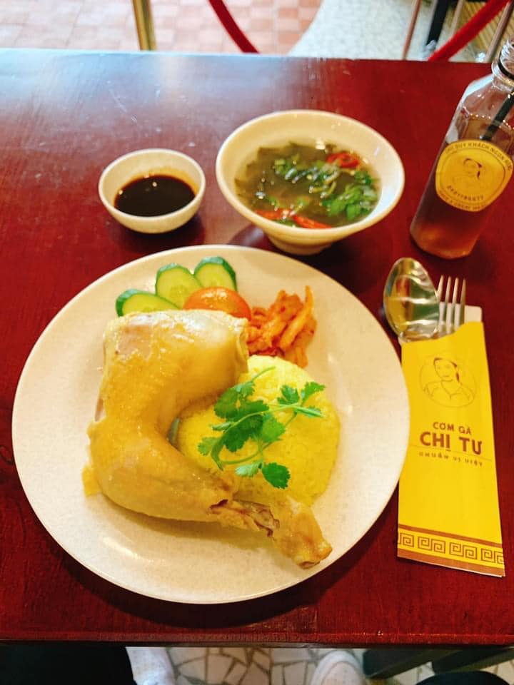 Cơm Gà Chị Tư - Hoàng Diệu