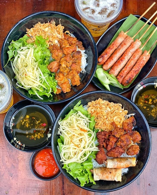 Thương Thầm Quán - Trà Sữa & Ăn Vặt - Nguyễn Khánh Toàn