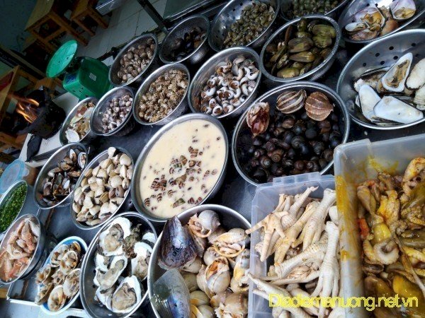 Quán Ốc Cười - Bầu Cát 1