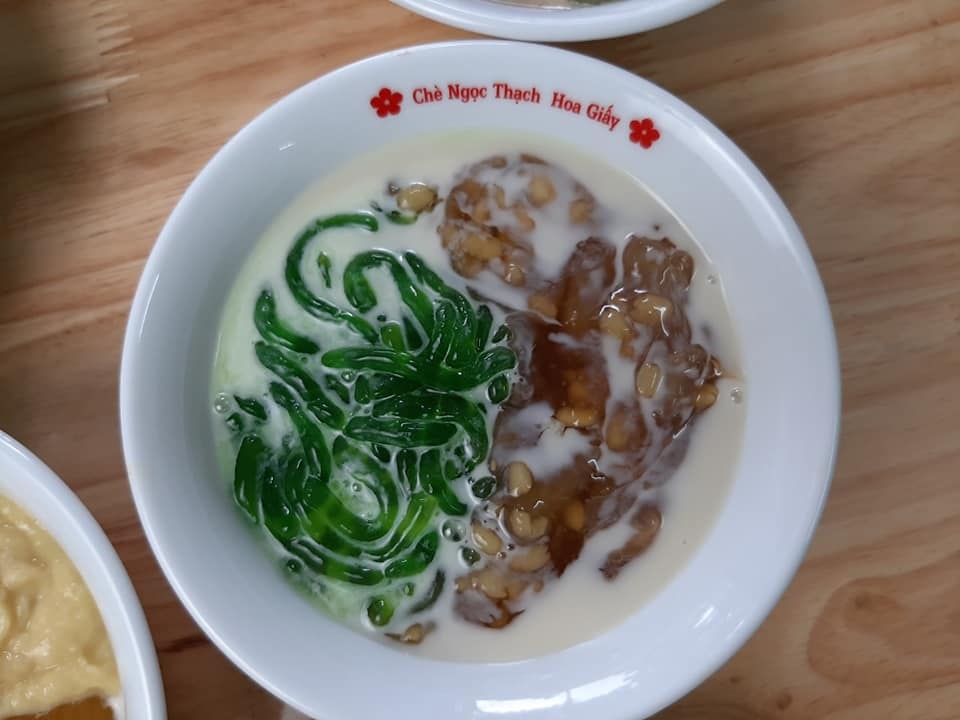 Chè Ngọc Thạch Hoa Giấy - Tân Mai