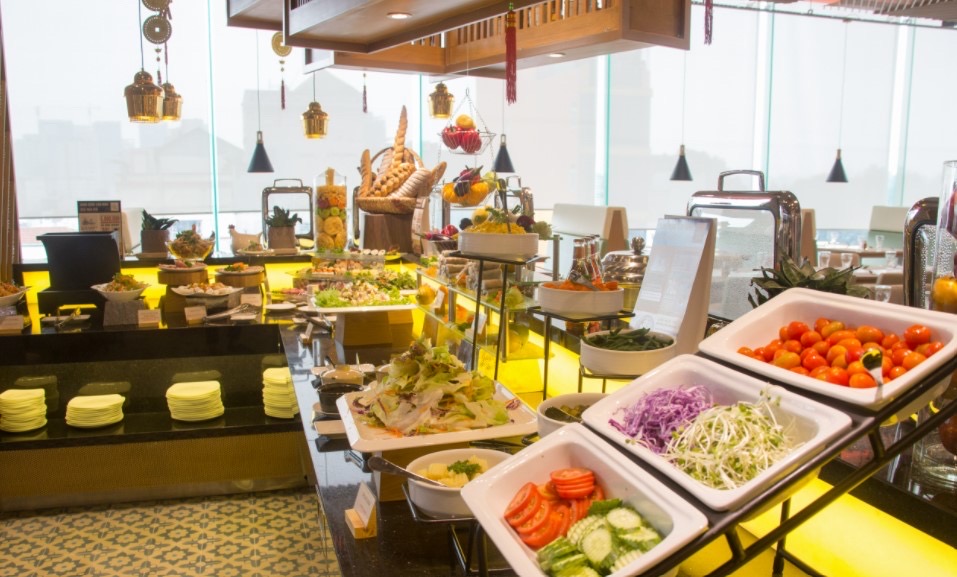 THỰC ĐƠN PHONG PHÚ VỚI NHIỀU MÓN NGON HẤP DẪN TẠI QUÁN BUFFET VẠN HẠNH MALL
