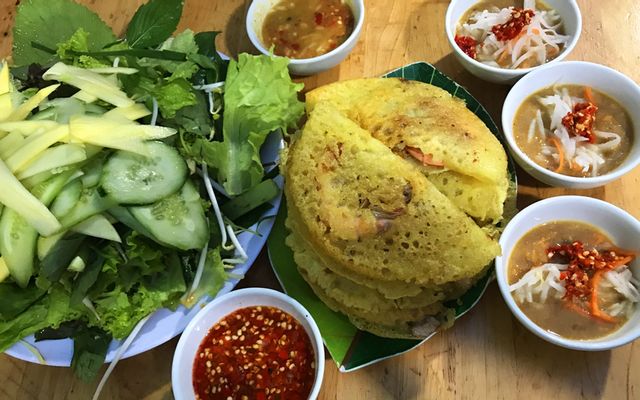 Bánh Xèo Cô Loan - Bánh Xèo Ăn Là Ghiền - Rạch Bùng Binh