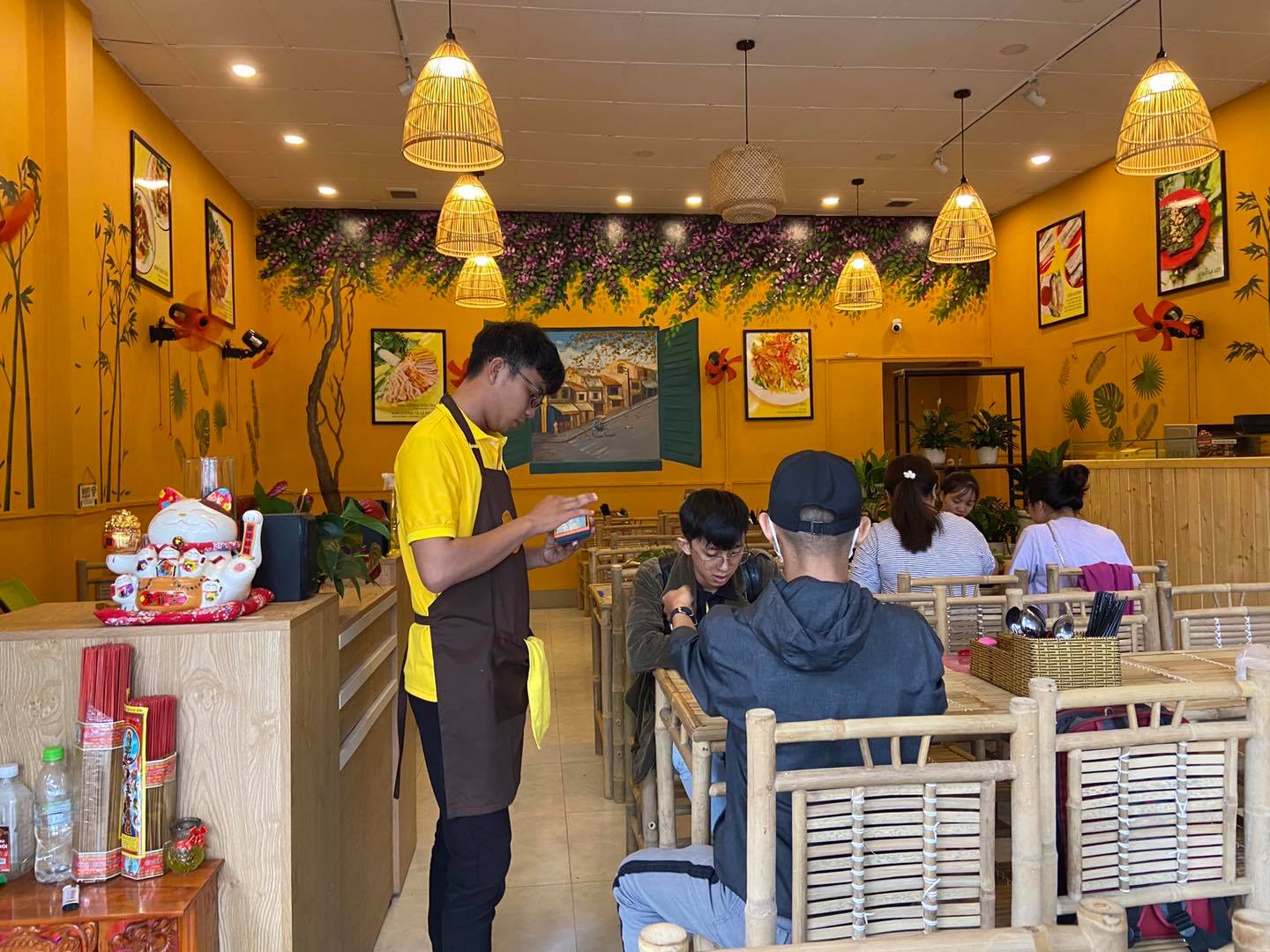 Quán Hùng Liên - Lê Văn Lương