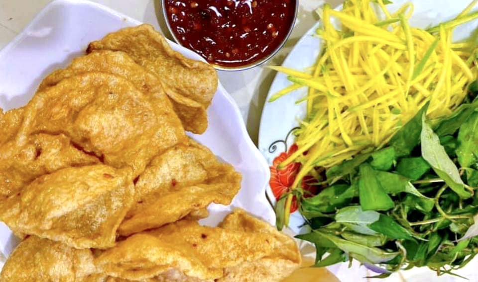 Ăn Vặt S.a.y - Nơ Trang Long