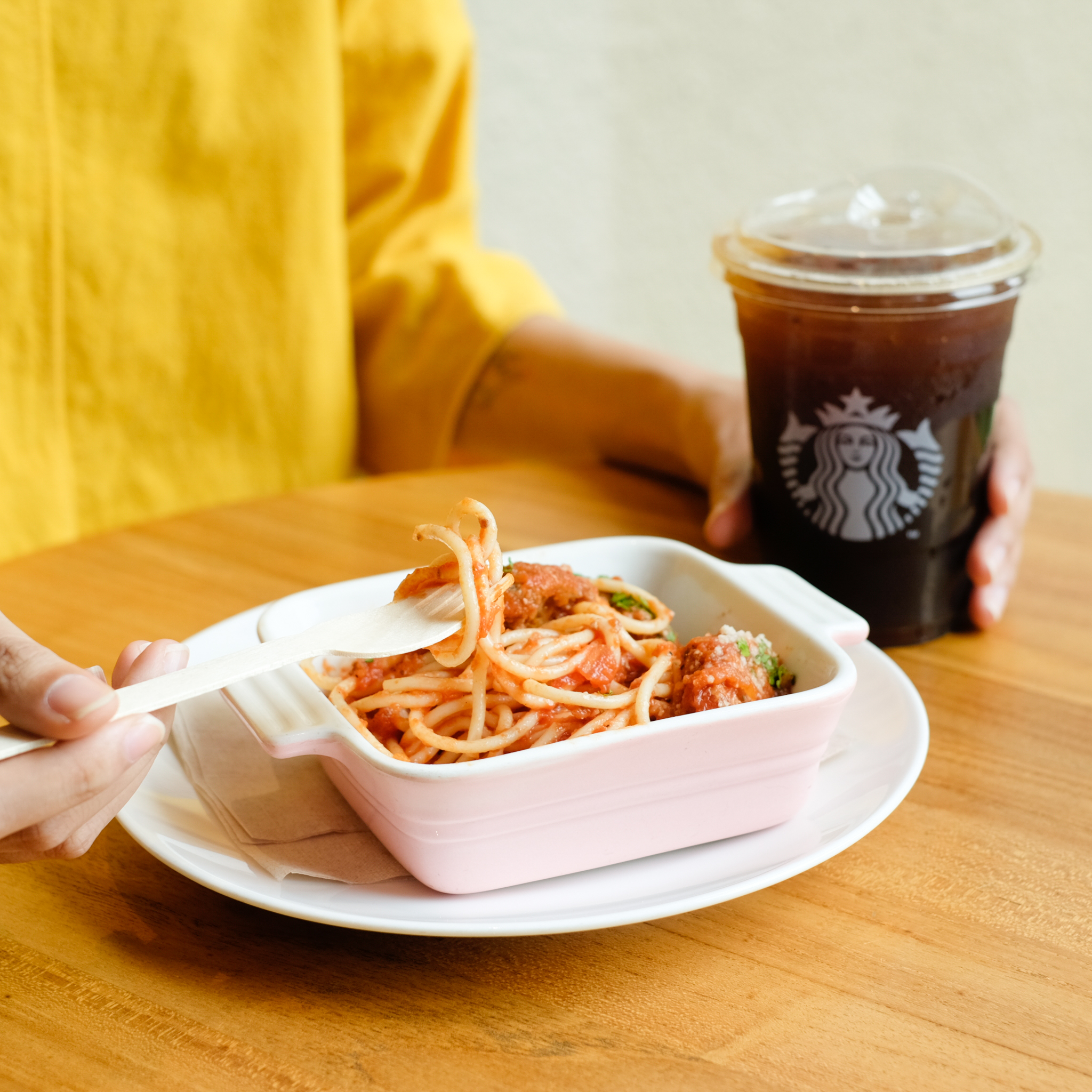 Starbucks - Saigon Pearl