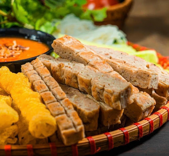 Nem Nướng Ninh Hoà Dì Út - Nguyễn Gia Trí